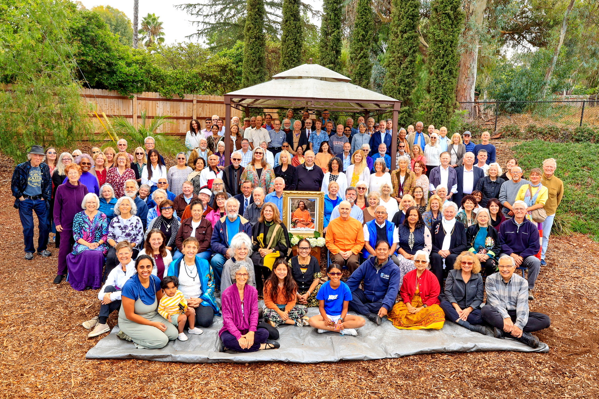 In November, Brother Devananda conducted a weekend series of classes, meditations, and inspirational services for members of the SRF center in Escondido, California.
