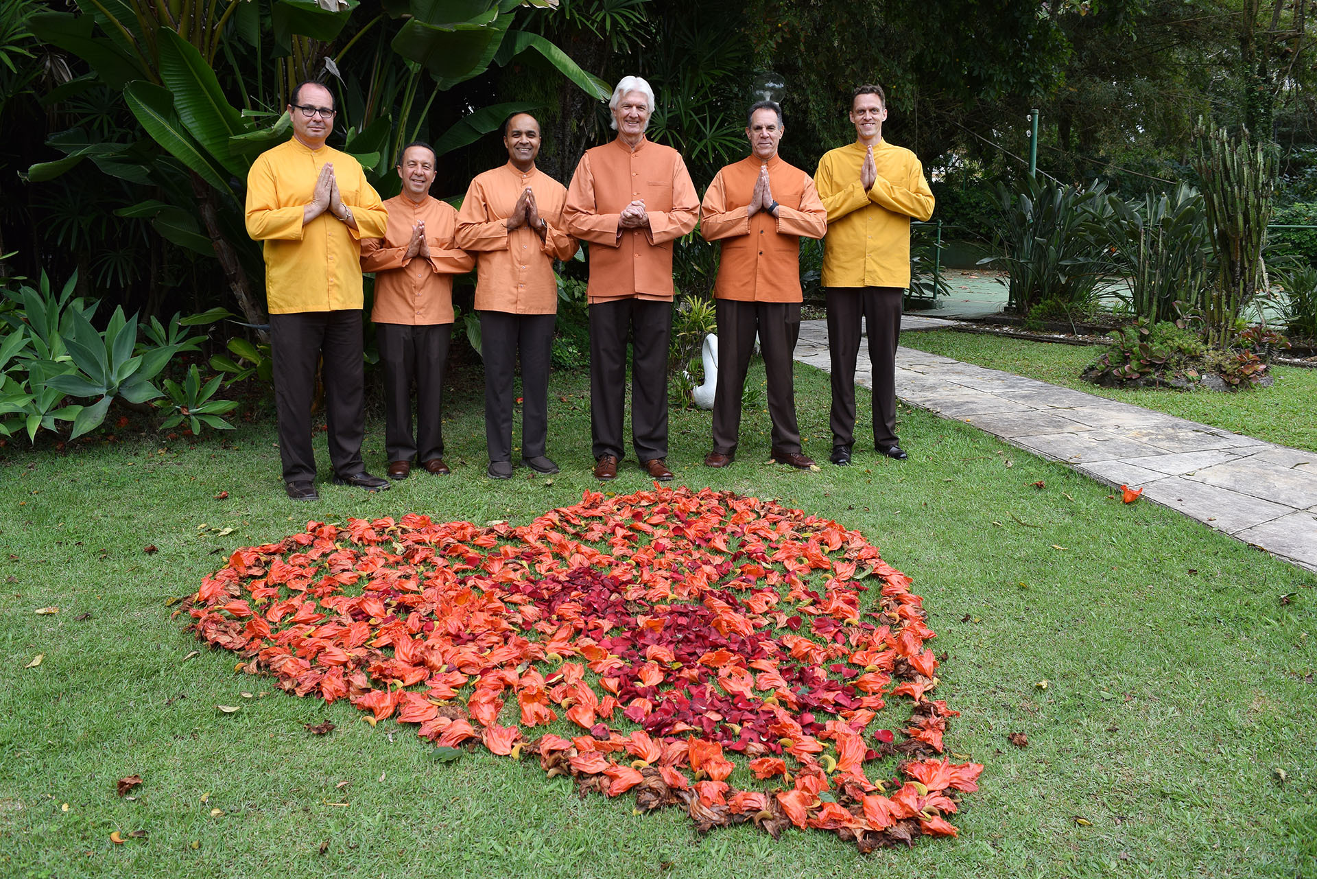 Left to right: Brahmachari Rodrigo (who joined while visiting family in Brazil), Brother Sakhyananda, Brother Kamalananda, Brother Chidananda, Brother Ekananda, and Brahmachari Anttoni.