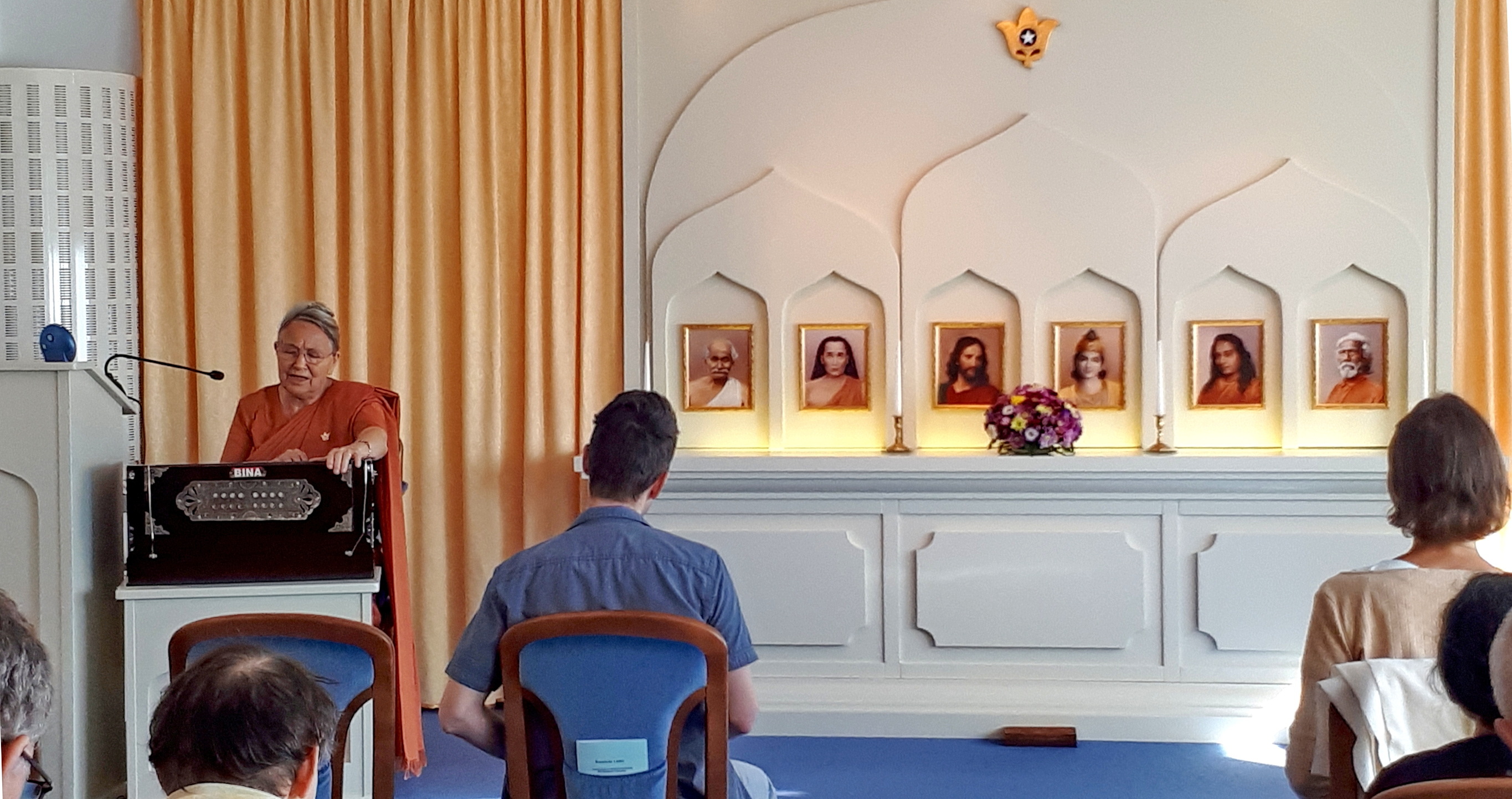 Sister Chinmayi led meditations....