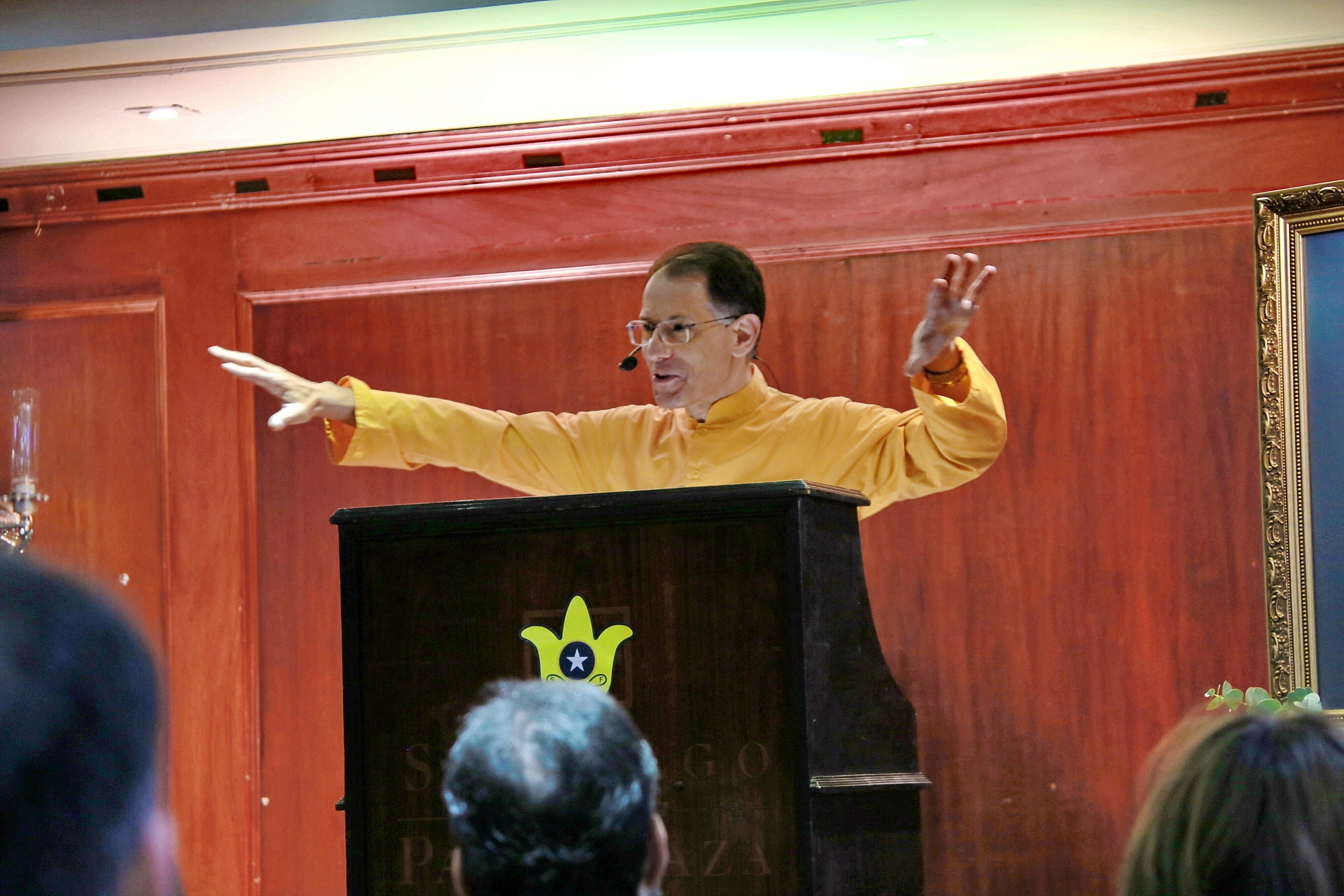 Brahmachari Leonardo led classes on Paramahansa Yogananda's yoga techniques for SRF members.