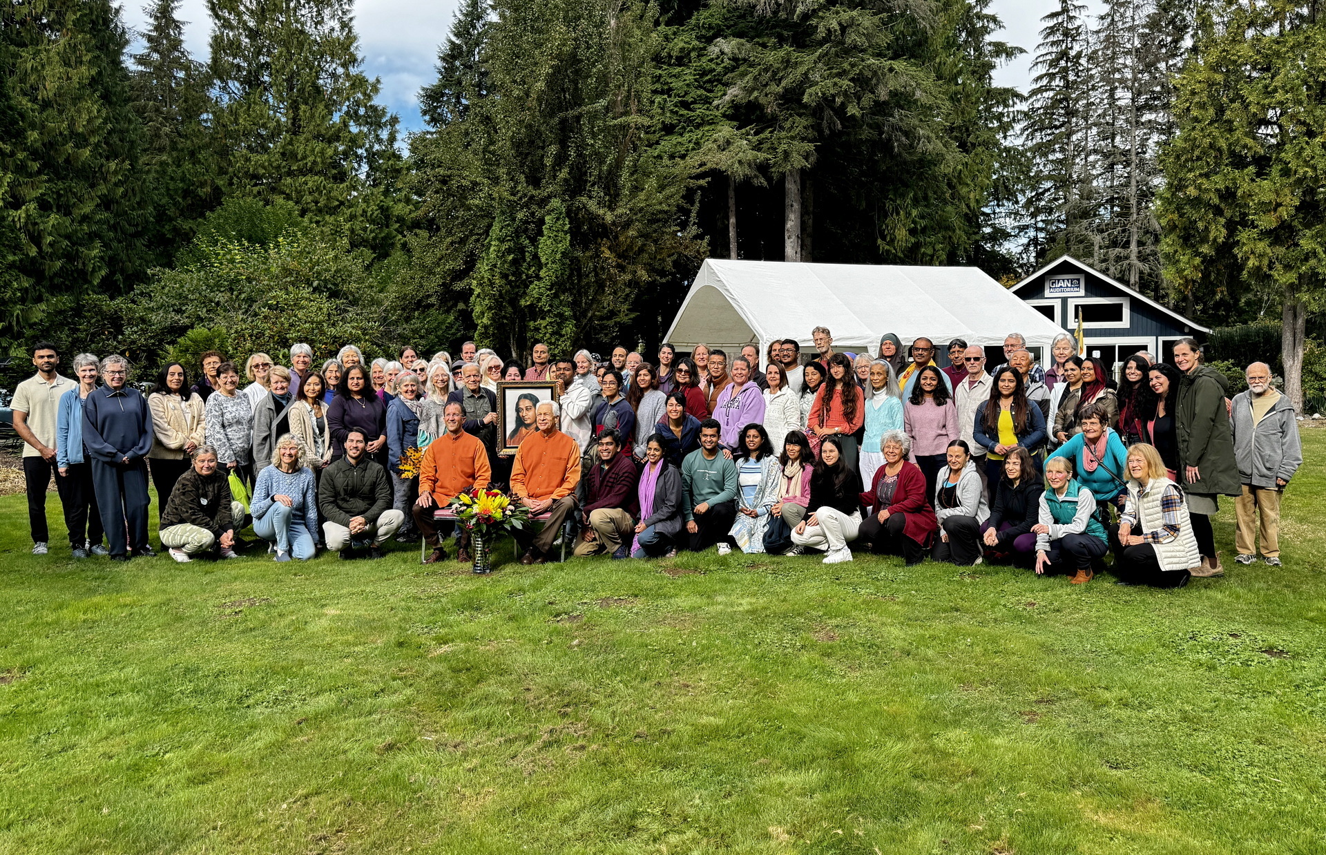 Brother Balananda and Brother Padmananda concluded their tour in Vancouver, Canada, leading a weekend program for members at a rural venue.