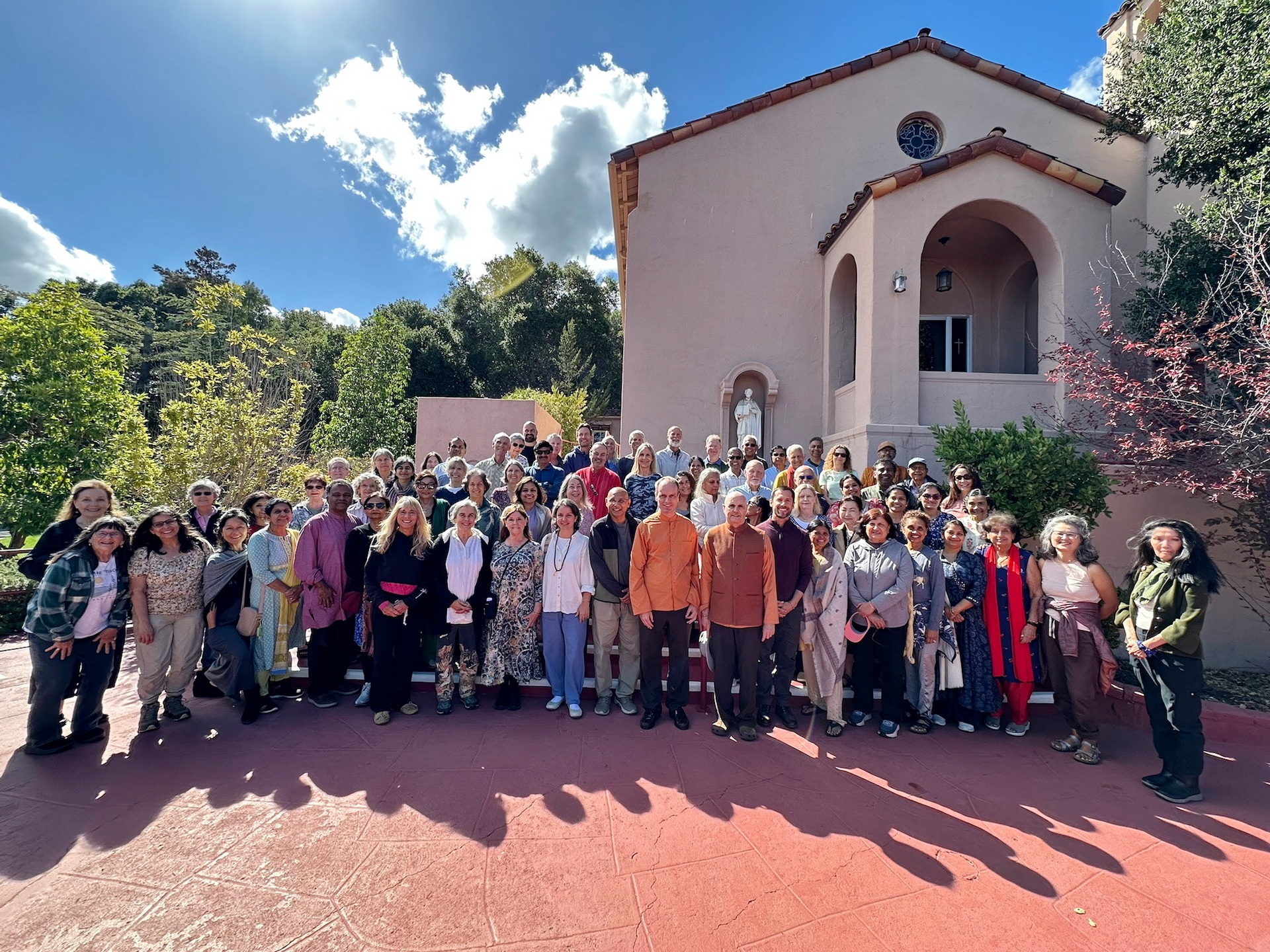 Brother Devananda and Brother Dhyanananda then conducted a regional retreat, hosted by the SRF Los Gatos Center.