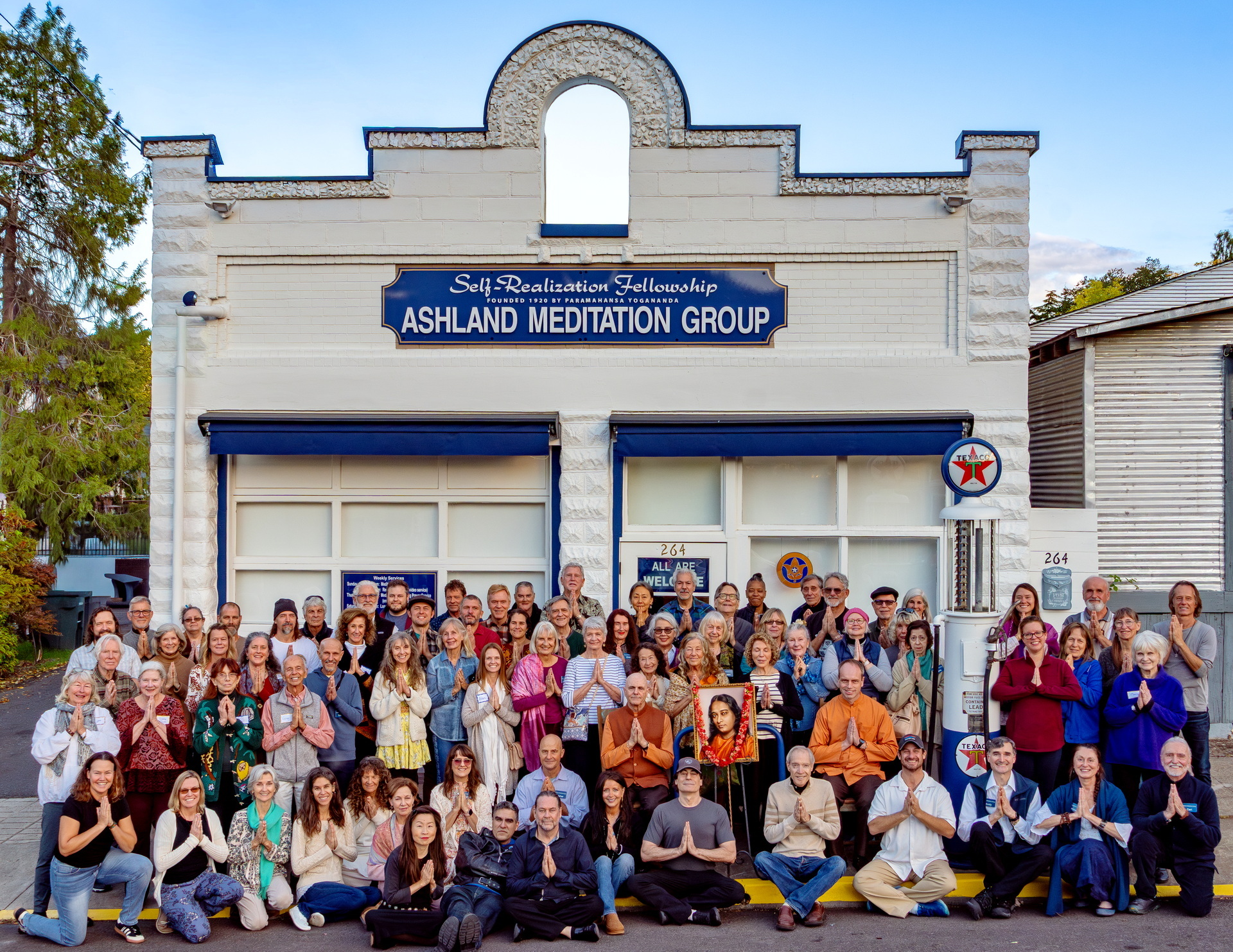 The monks concluded their tour with members in Ashland, Oregon.