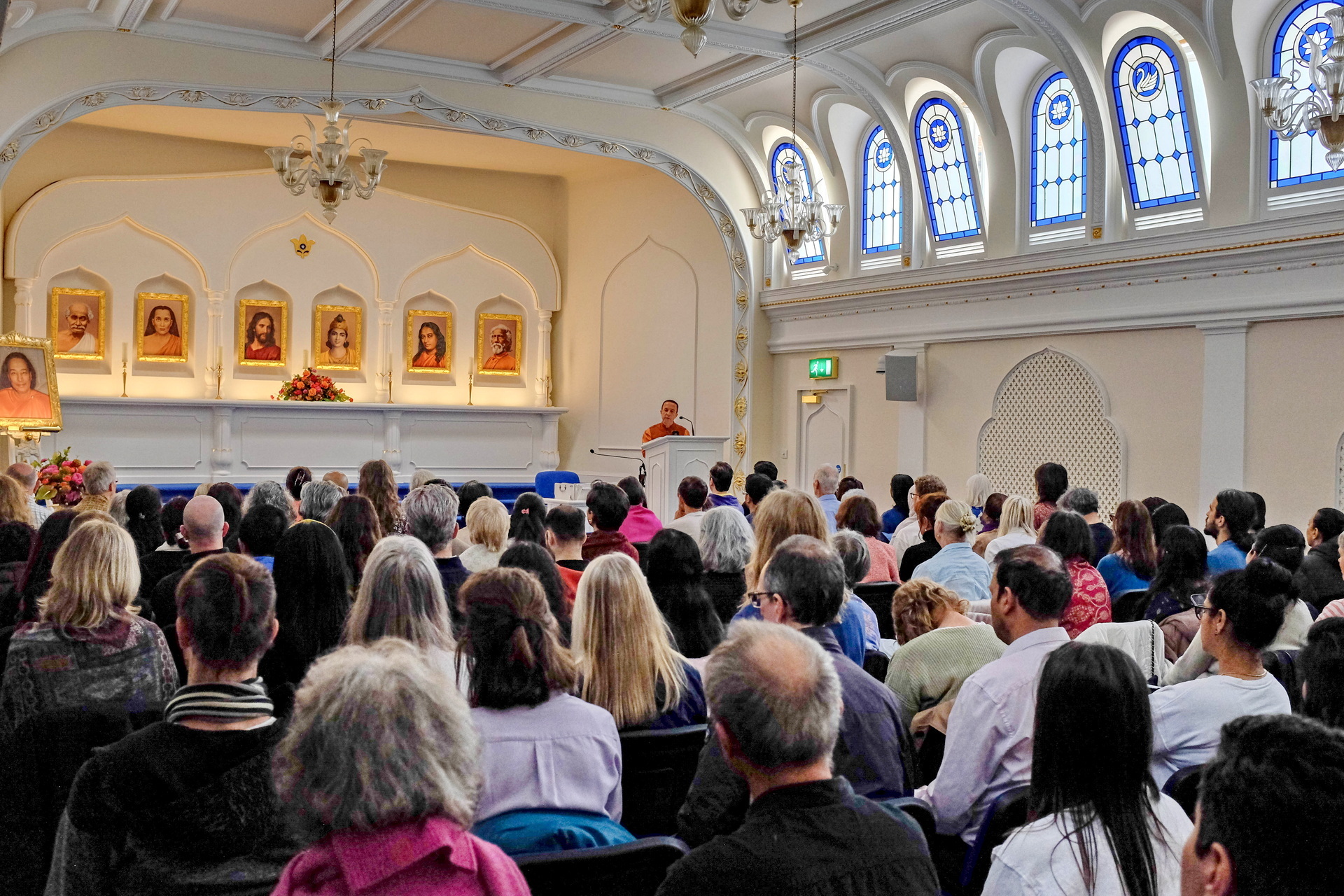 The monks then traveled to London for a weekend program, where Brother Sakhyananda leads a class.