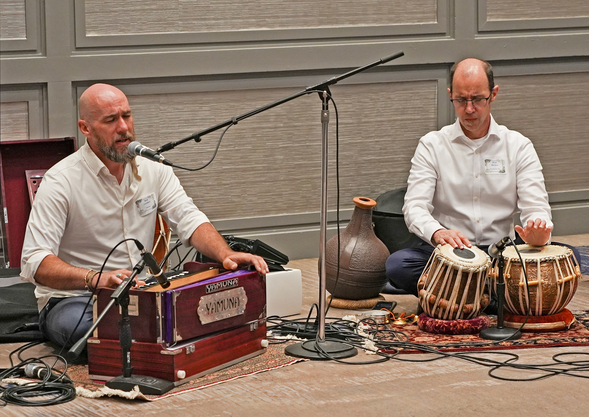 The event began with a meditation accompanied by kirtan chanting by members of the Atlanta Center.