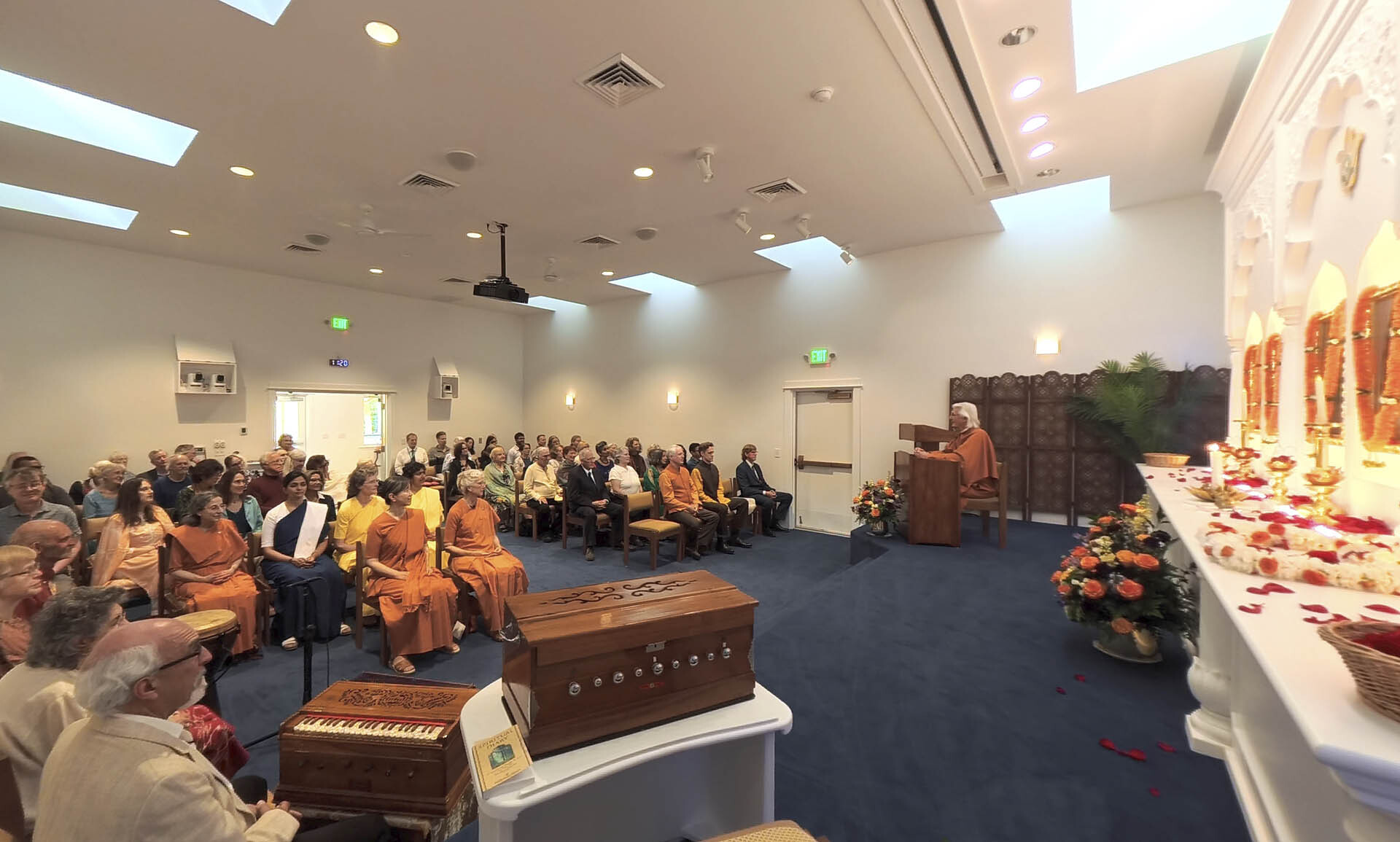 Brother Chidananda delivers inspiring words about the significance of this new facility.