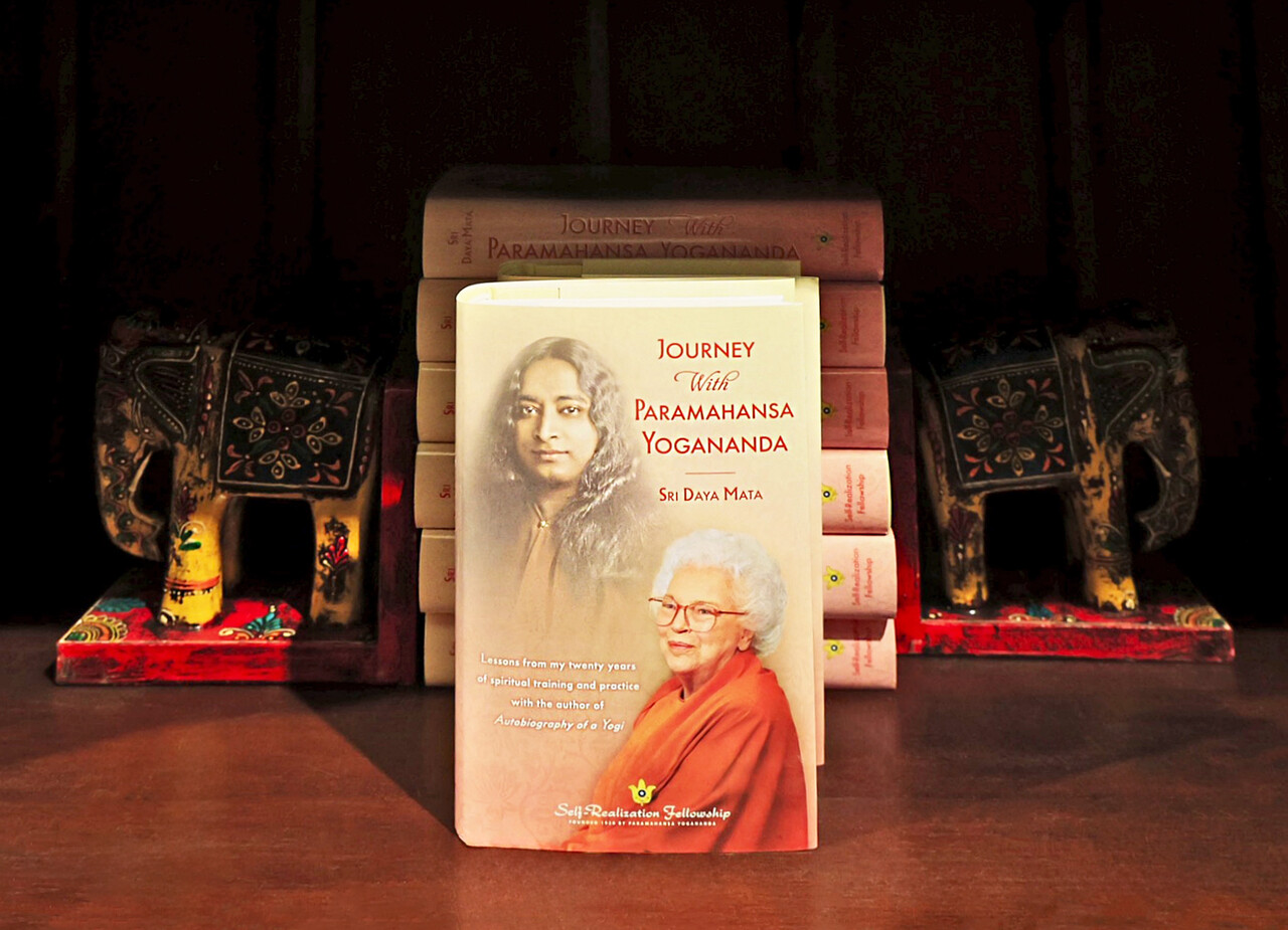 Journey with Paramahansa Yogananda by Sri Daya Mata srt