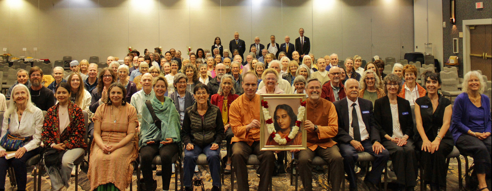 The monks and attendees at the conclusion of the Albuquerque program.