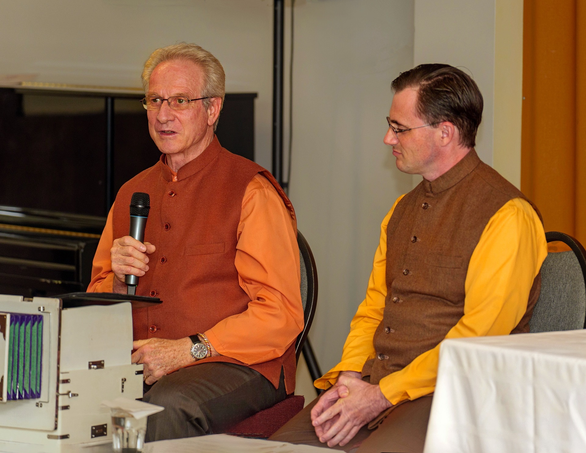 The program included a weekend regional retreat hosted by the SRF Calgary Meditation Group. Here Brother Nikhilananda and Brahmachari Daniel give a joint satsanga.