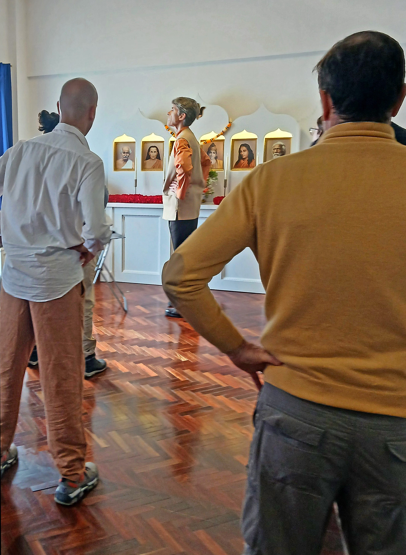 Brother Dhruvananda reviews the practice of the SRF Energization Exercises...