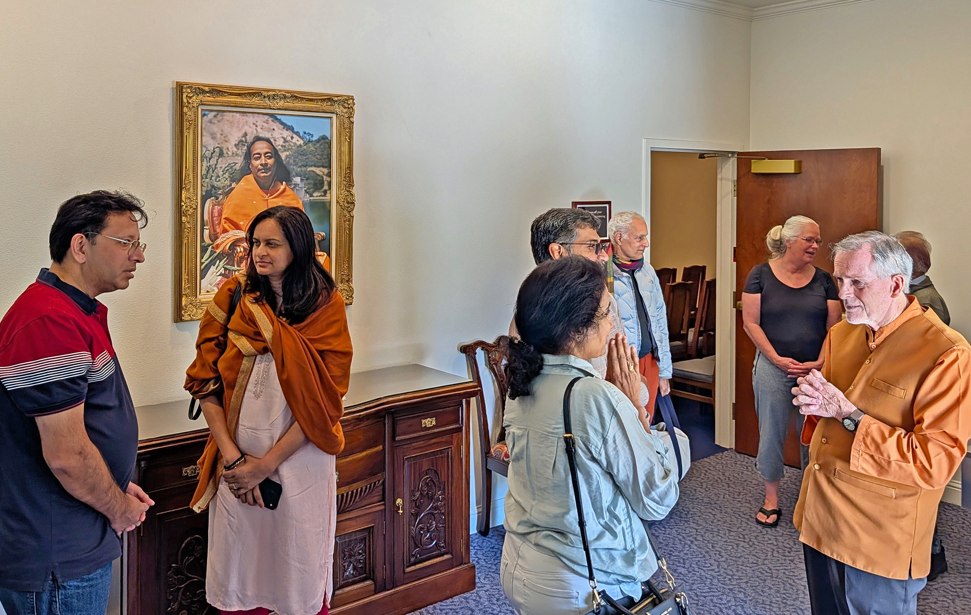Greeting Los Gatos devotees after the closing class.