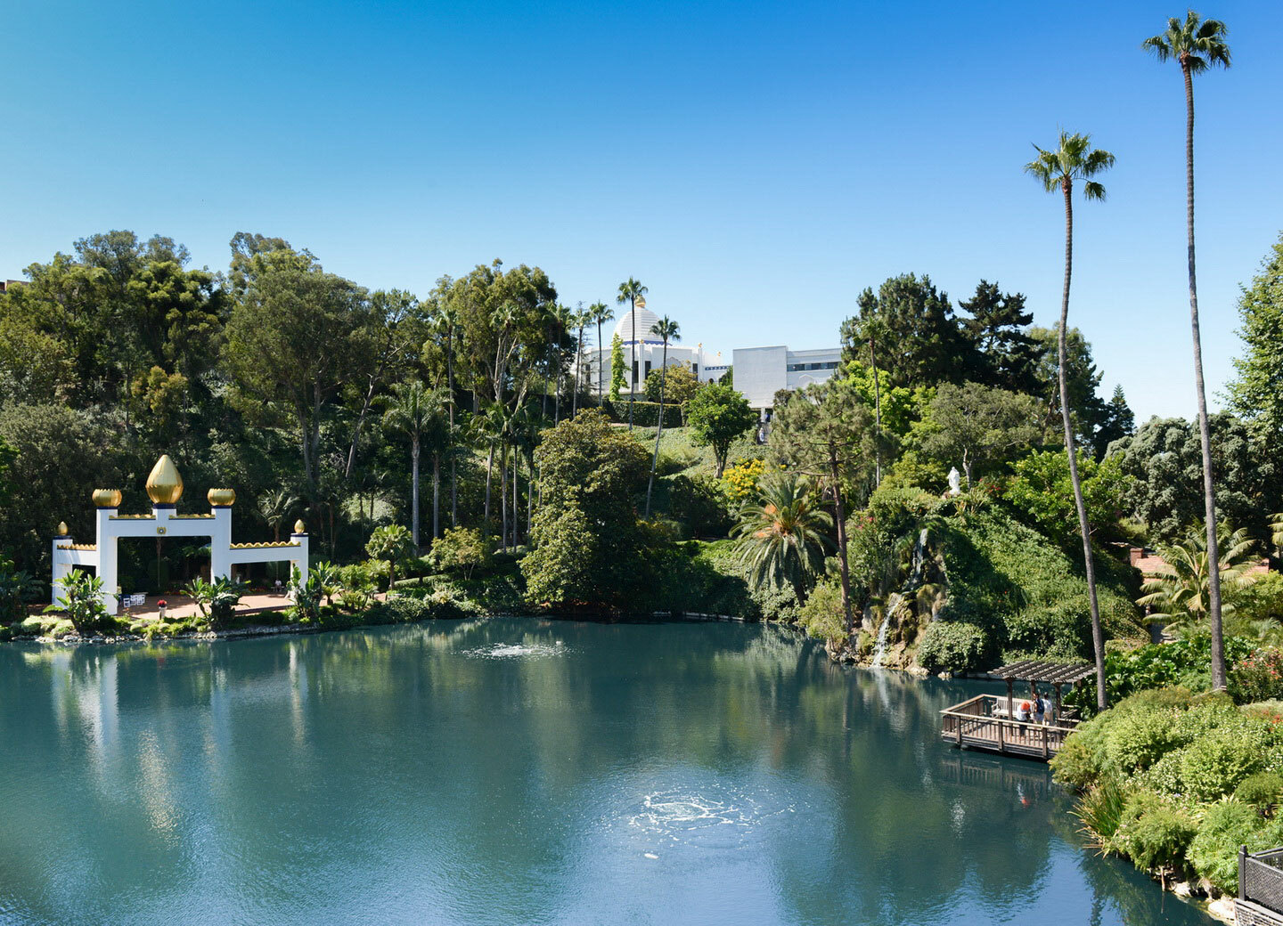 Lake Shrine Temple