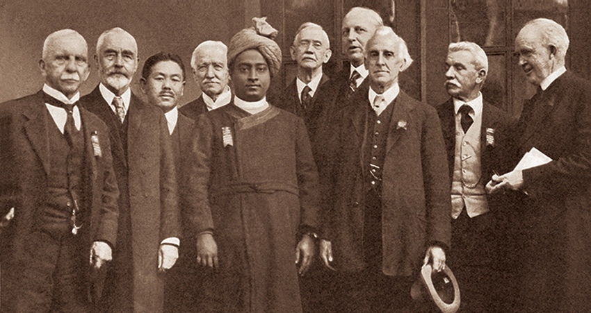 Yogananda-at-Congress-of-Religious-Liberals-in-Boston-in-1920.jpg#asset:56166