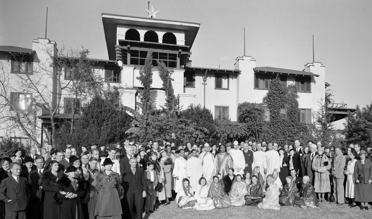 paramahansa yogananda international headquarters new year 1937