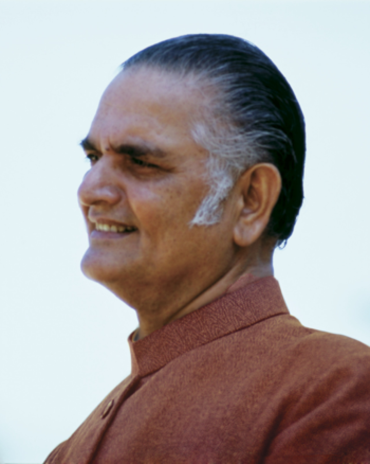 Swami Shyamananda Giri