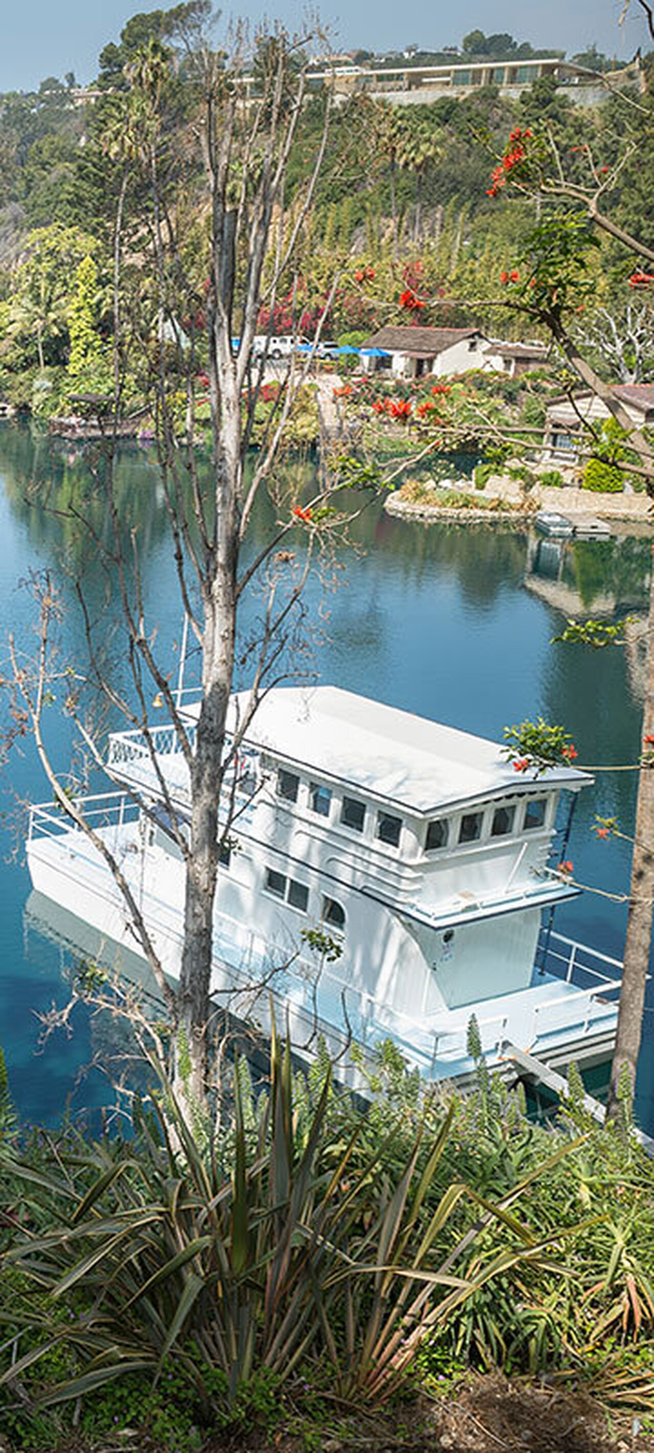 Locations map banner mobile