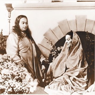 Daya Mata With Py 1939 Hermitage Small