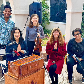 Young Adults Encinitas Temple Kirtan