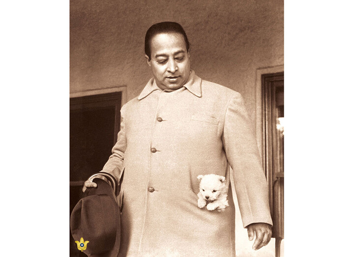 Paramahansa Yogananda With Puppy blog